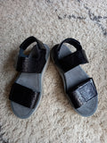 LOFINA black patent platform