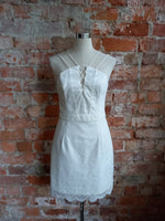 FOREVER NEW white lace dress