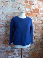 COUNTRY ROAD cobalt blue fluffy jersey
