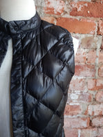UNIQLO black quilted puffer