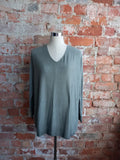 MADE IN ITALY olive knit with silver lining