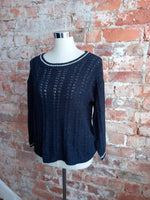 JAQUELINE de JONG navy knit with white trim