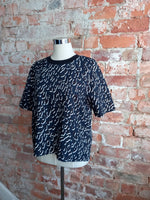 COUNTRY ROAD navy printed top