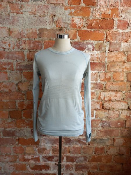 LULU LEMON pale blue active wear top